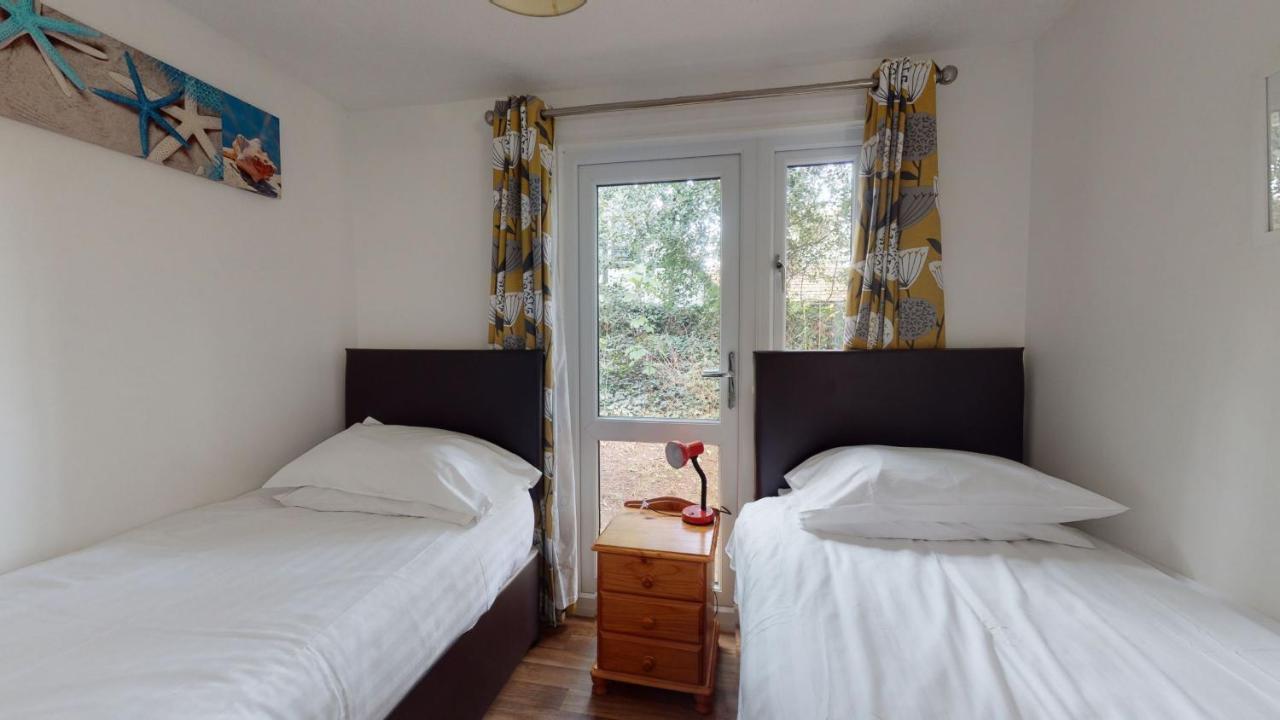 헤일 37 Trevithick Court, Tolroy Manor 빌라 외부 사진